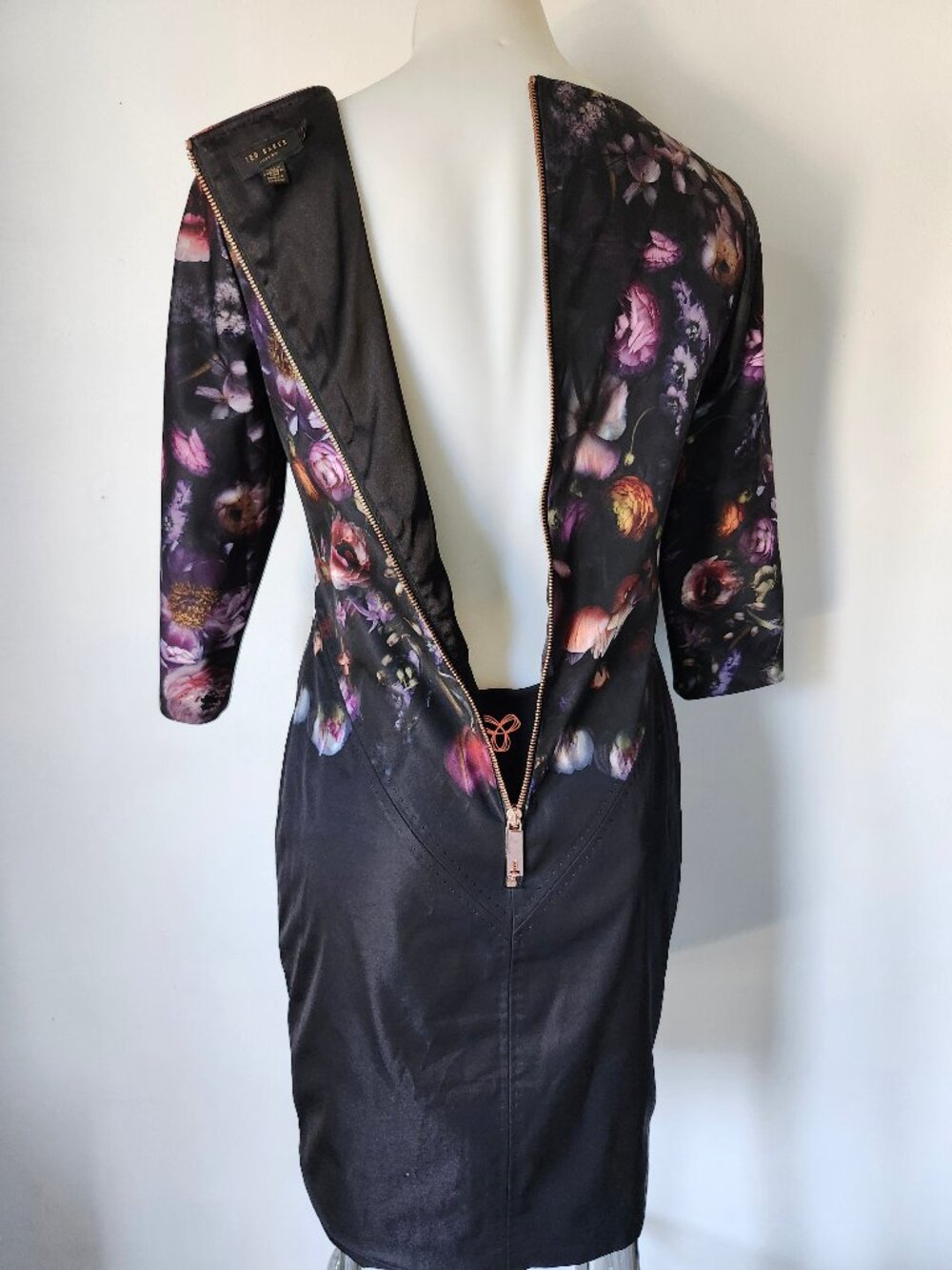 Ted Baker London Shadow Floral ATIENO Black Floral 3/4 Sleeve Dress - Picture 7 of 16
